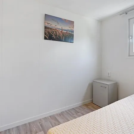 Chalet Pareloester - *