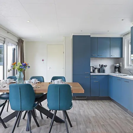 Chalet Pareloester - *